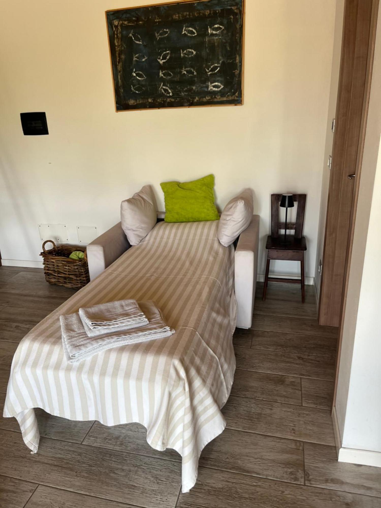 B&B Rooms Монкальво Экстерьер фото