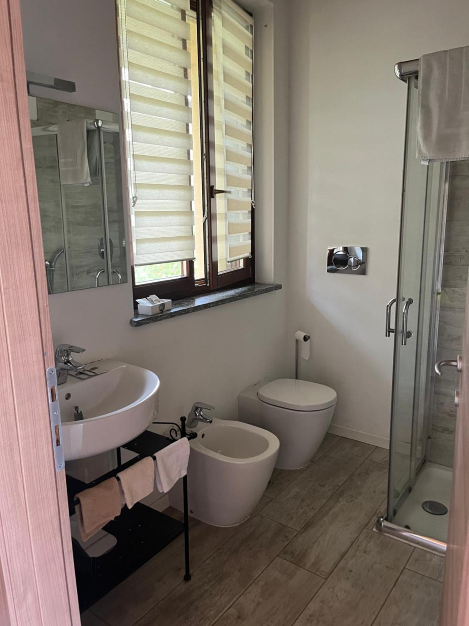 B&B Rooms Монкальво Экстерьер фото